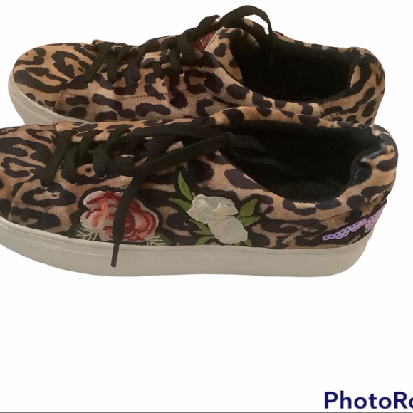 Madden Girl Shoes - Madden Girl Krash cheetah print textile tennis shoes size 7.5 lace up shoes